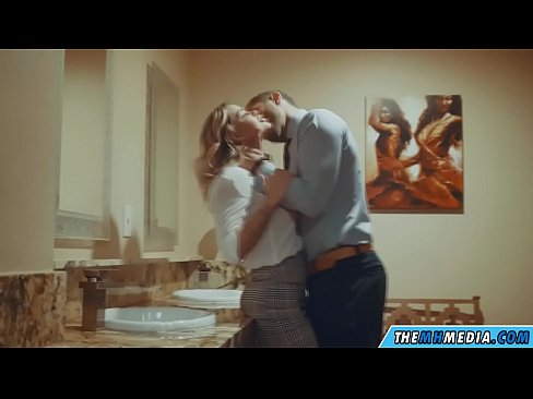 ❤️ Kad te prsata plavuša zavede u javnom toaletu ❤❌ Porno na bs.amourpassionfever.ru ﹏